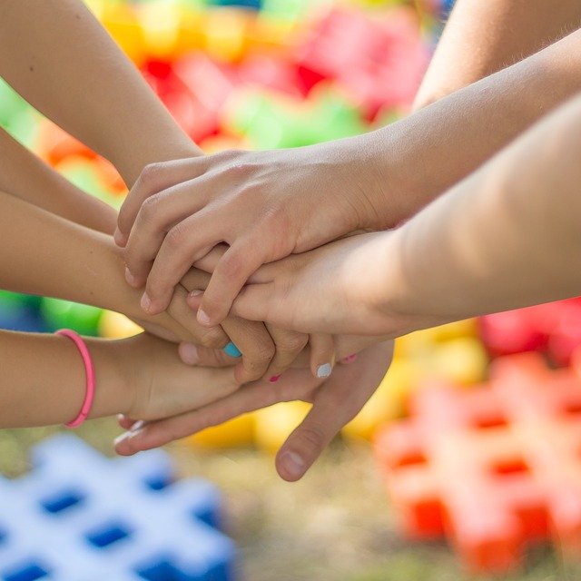 hands-2847508_960_720 (c) Pixabay
